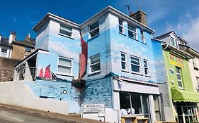 Apters Hill House